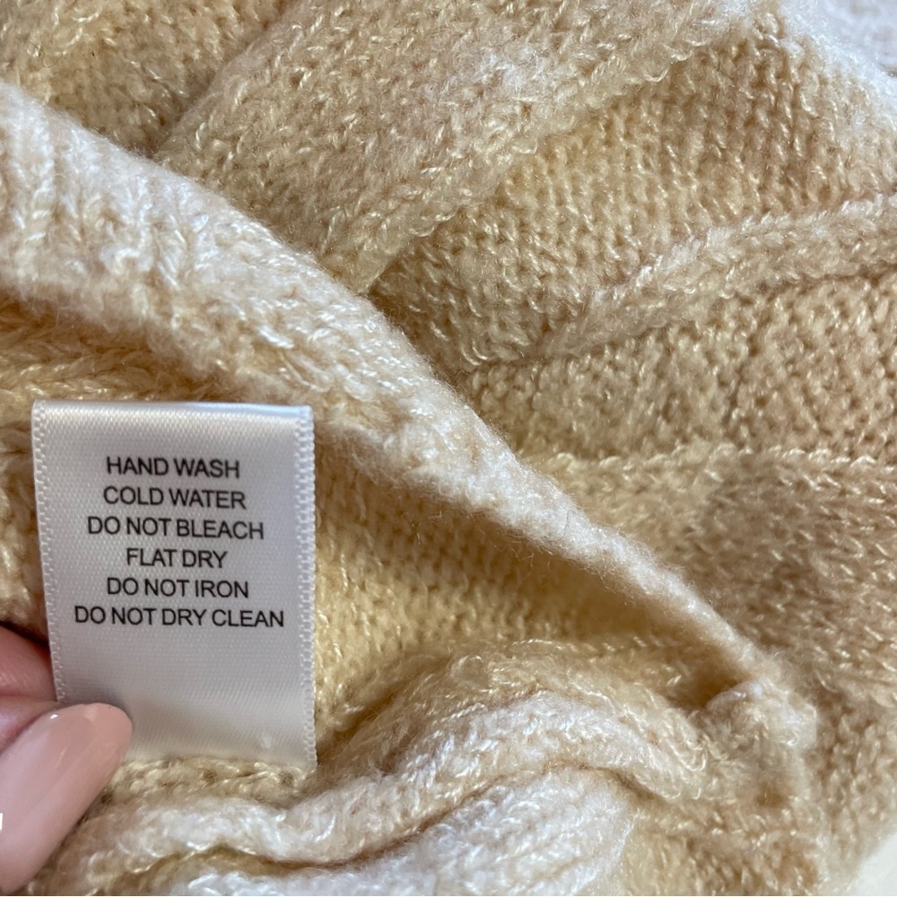 Molly Green Trinity V-Neck Cropped Sweater Cream Size Large - Picture 6 of 10